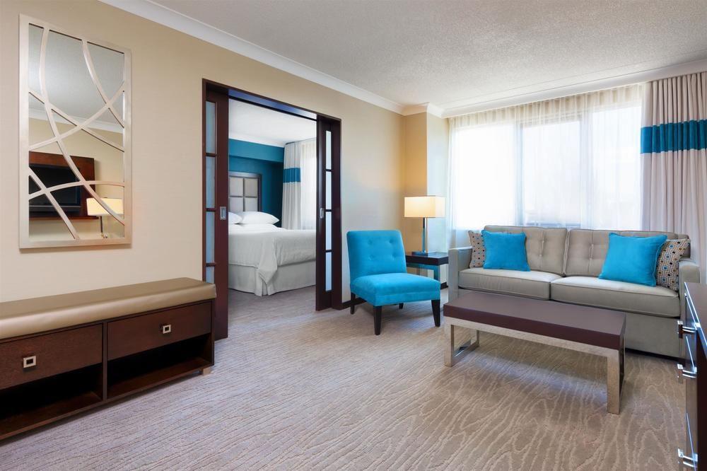 Four Points By Sheraton Лондон Экстерьер фото