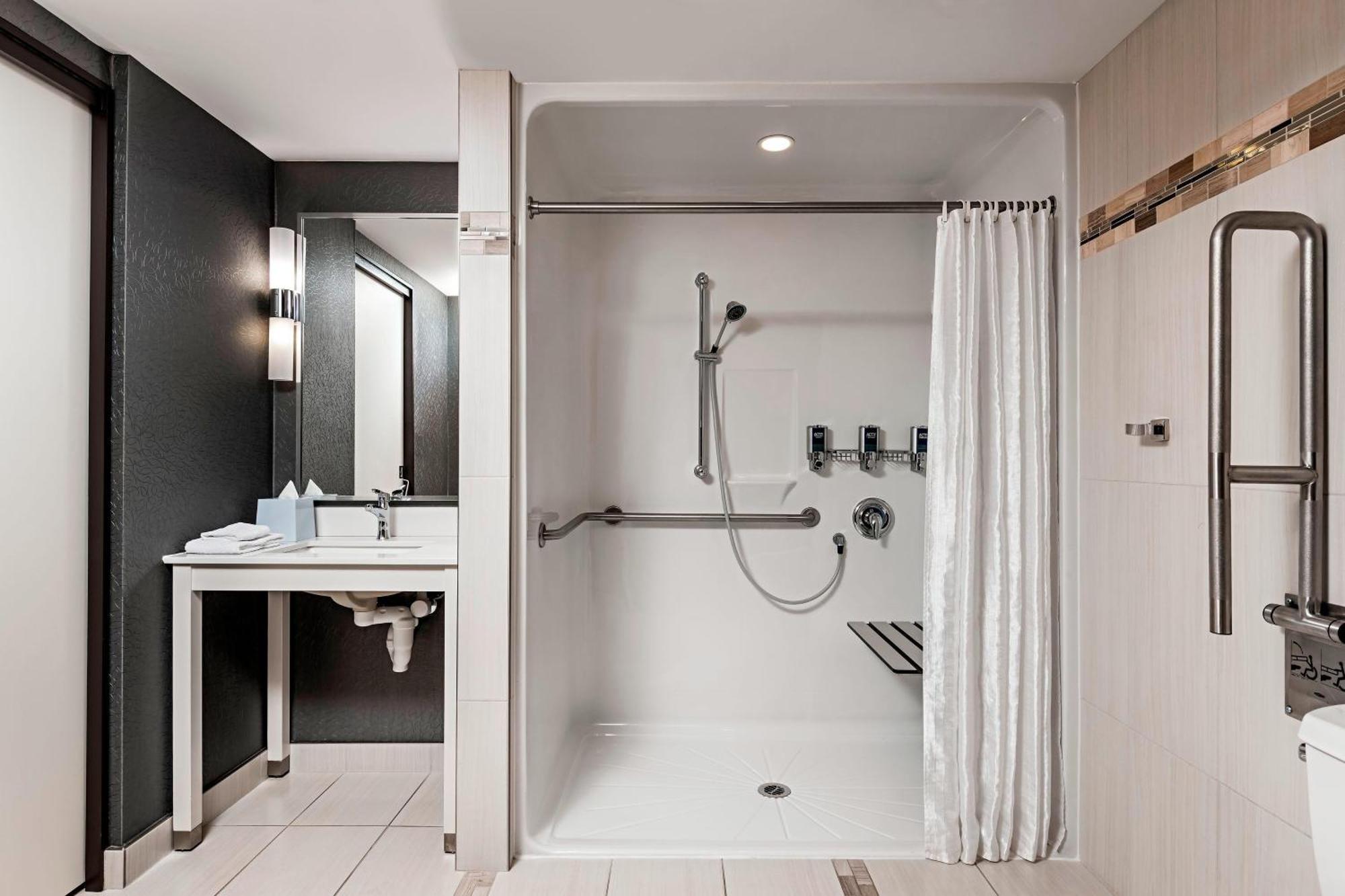 Four Points By Sheraton Лондон Экстерьер фото
