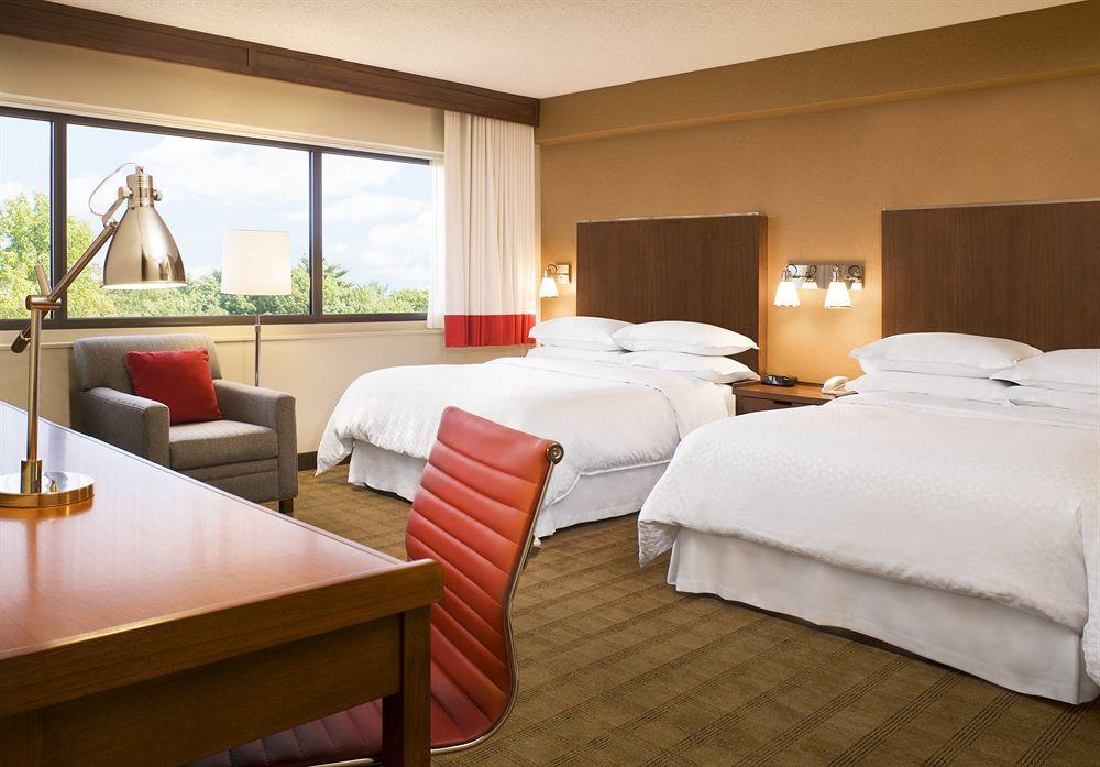 Four Points By Sheraton Лондон Экстерьер фото